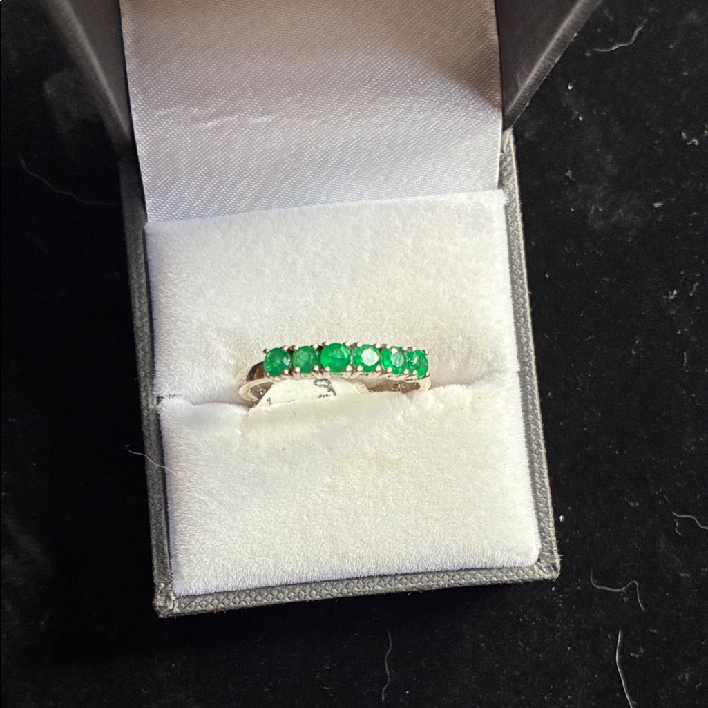 Emerald Band Simplicity